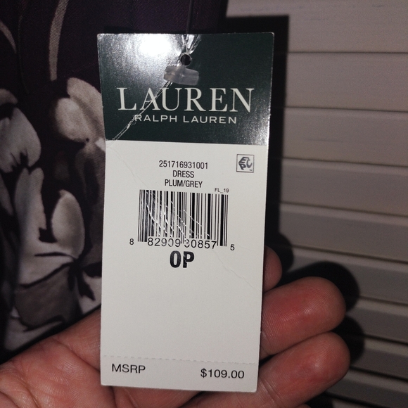 Ralph Lauren dress plum colored with flowers size 0 petite - Picture 4 of 4